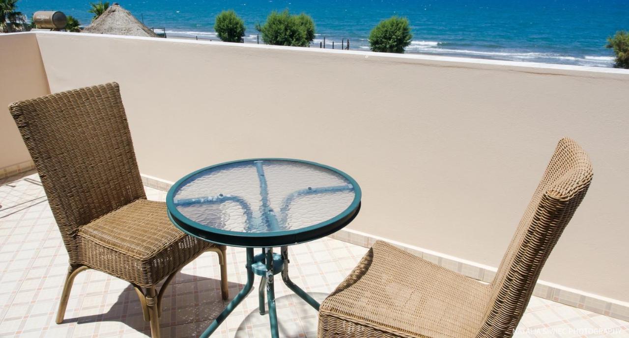 Alexandra Seaside Villas Platanés Eksteriør billede